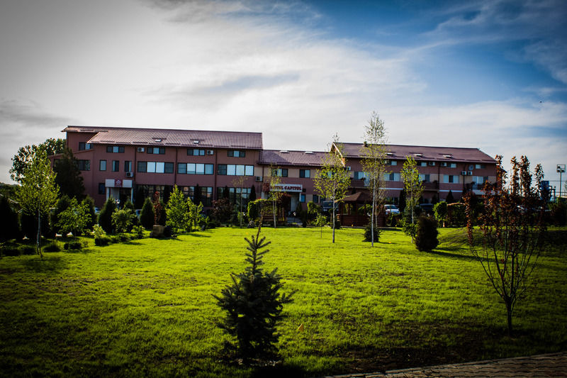 Hotel Capitol Iasi Exterior foto